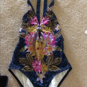 Urban outfitters one piece swimsuit size medium